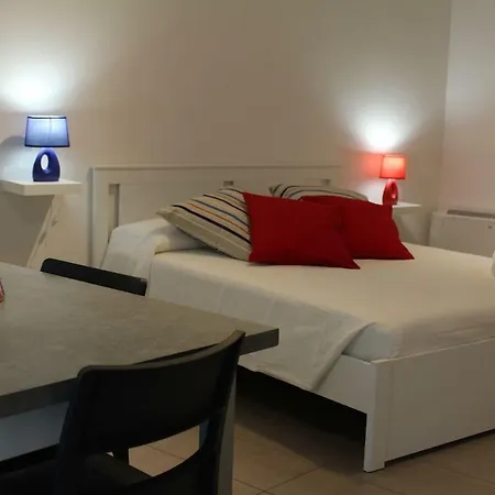 Siena, A Due Passi Dal Centro, Posto Auto Incluso Apartment *